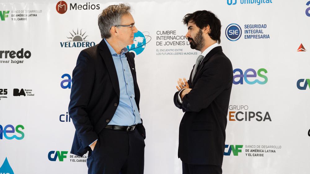 Juan Ignacio Rubiolo, Vicepresidente de AES, y Leandro Viotto Romano Juan Ignacio Rubiolo, Vicepresidente de AES, y Leandro Viotto Romano